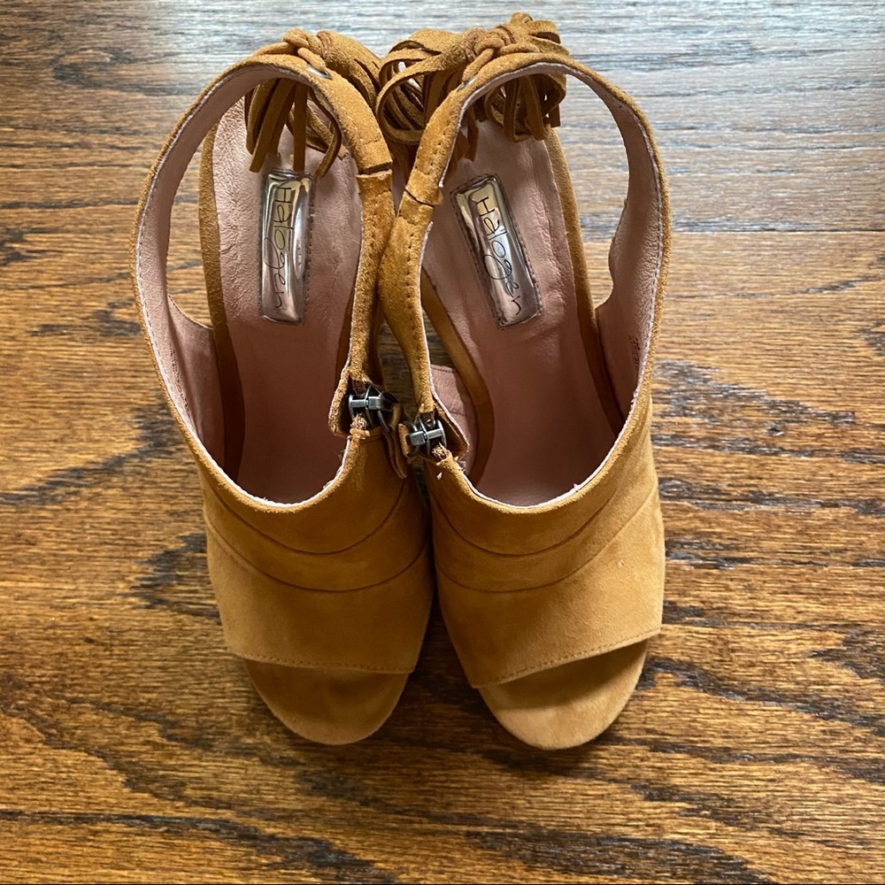 Halogen Willow suede peeptoe sandals with fringe tassels wooden block heel - Picture 5 of 9